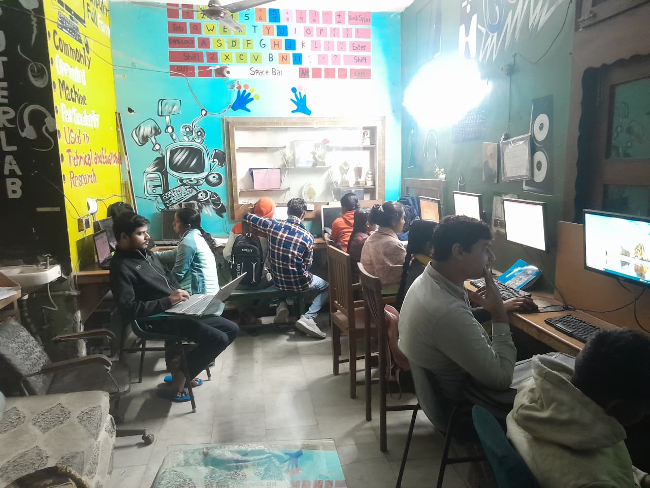 whatsapp image 2025 12 04 at 18.12.49 287fadeb